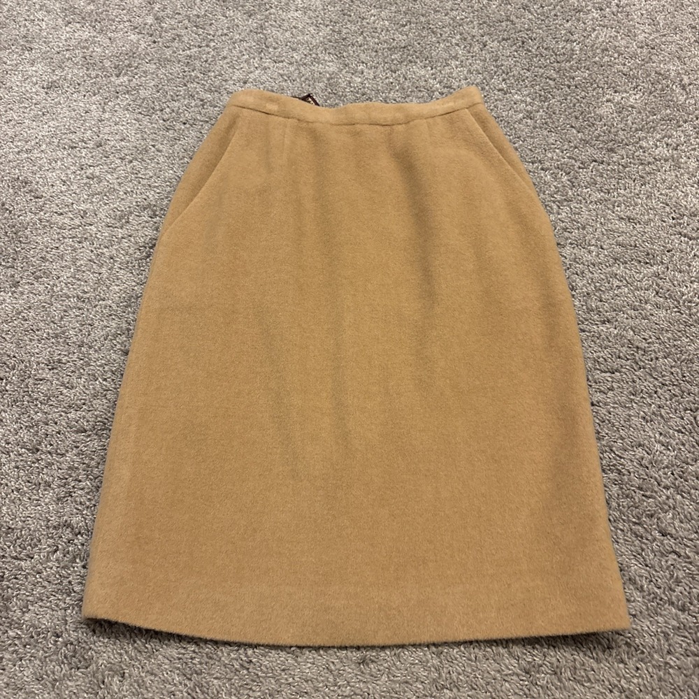 Vintage Anne Klein 100% Camel Hair Skirt Sz 8 quiet luxury love story Y2K midi